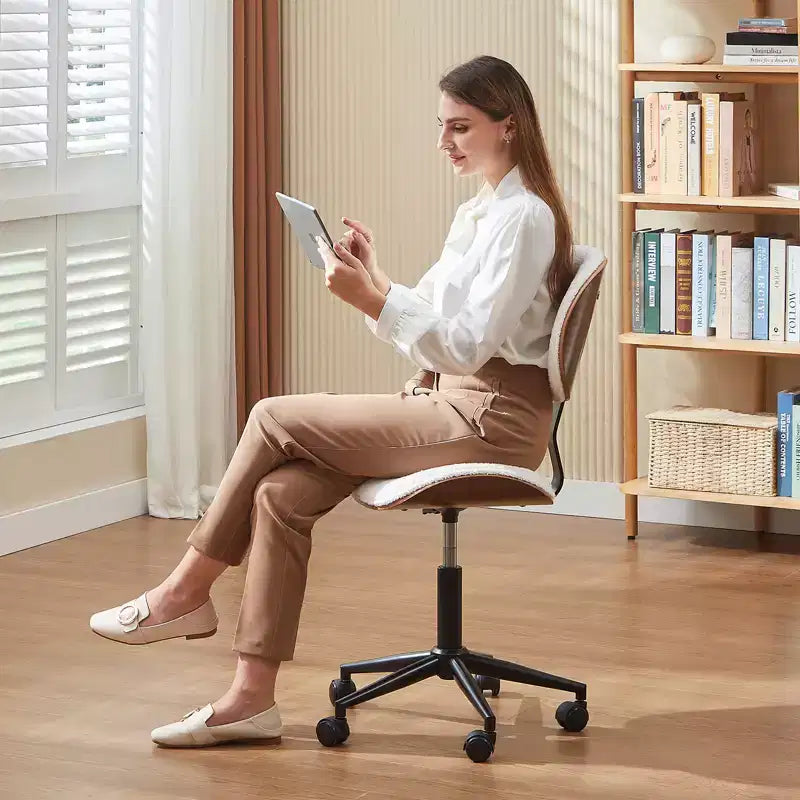 Chaise de bureau ergonomique sans accoudoirs, chaise de table confortable