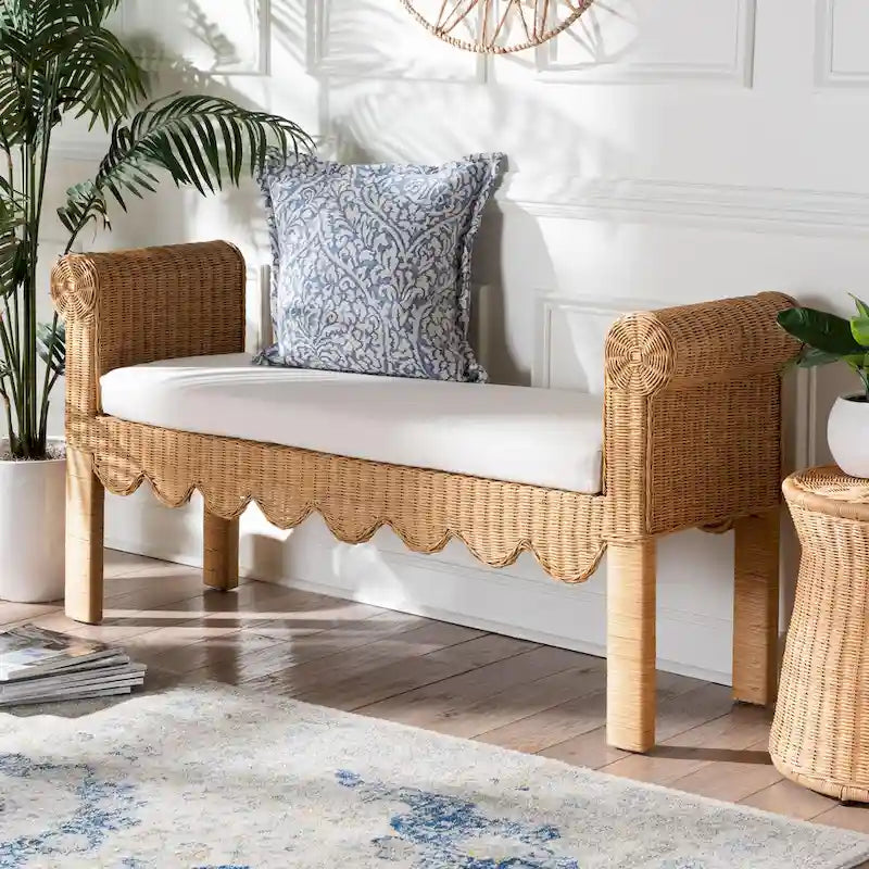 Banc en rotin naturel tissé à la main avec détails festonnés - Bohème Chic