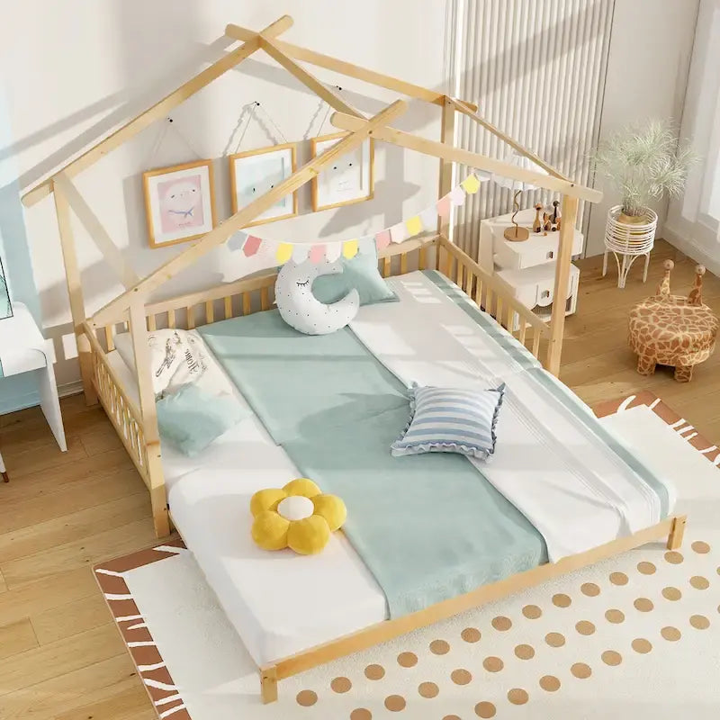 Lit de jour évolutif en bois (jumeau à grand lit) avec barrières de sécurité et décorable