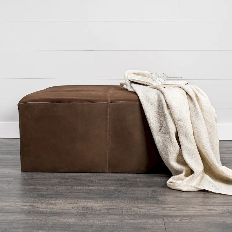 Pouffe carré en cuir véritable noir avec base en métal doré